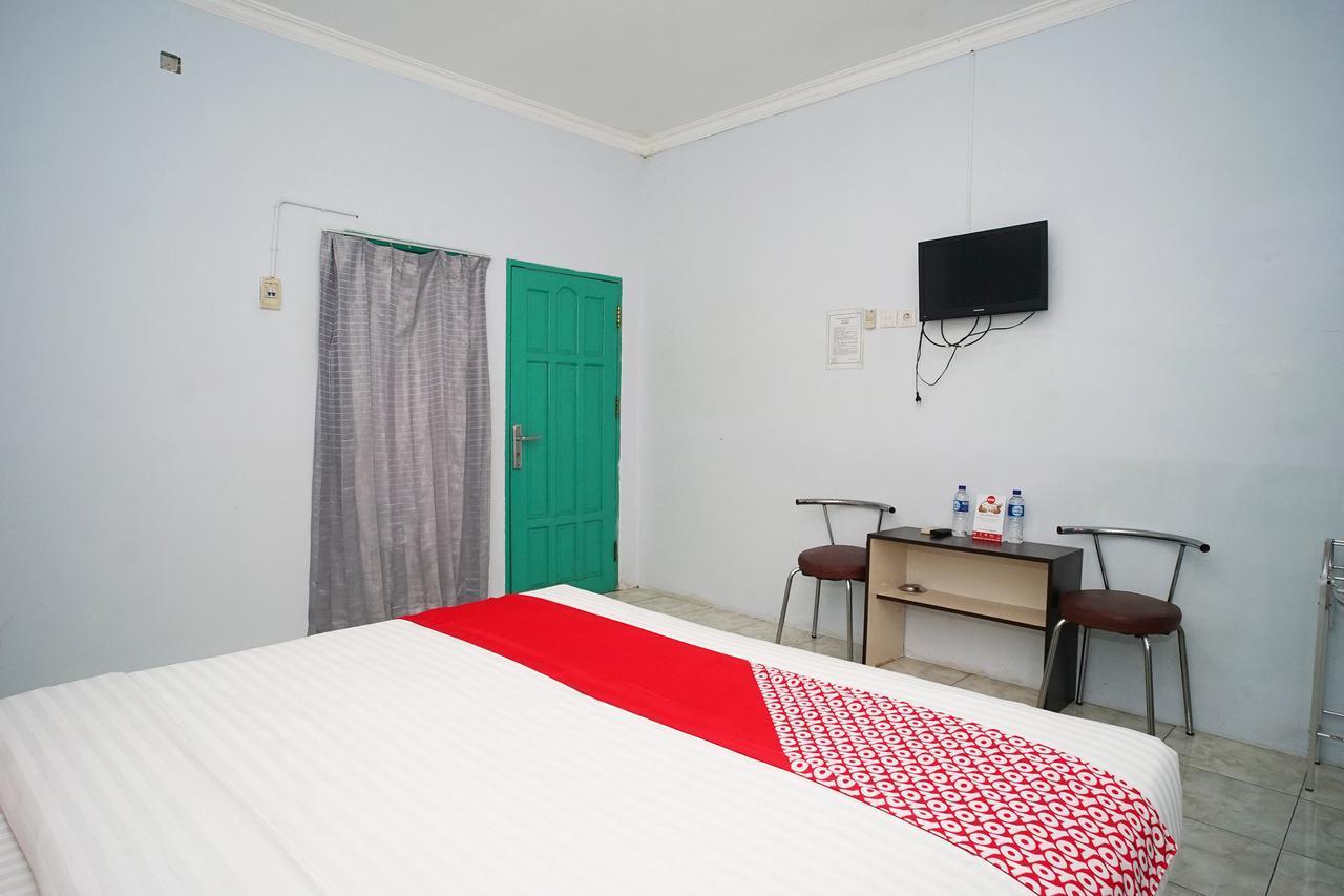 Super Oyo 754 Nur Aziziah Guest House Syariah Balikpapan (Borneo) Exterior foto