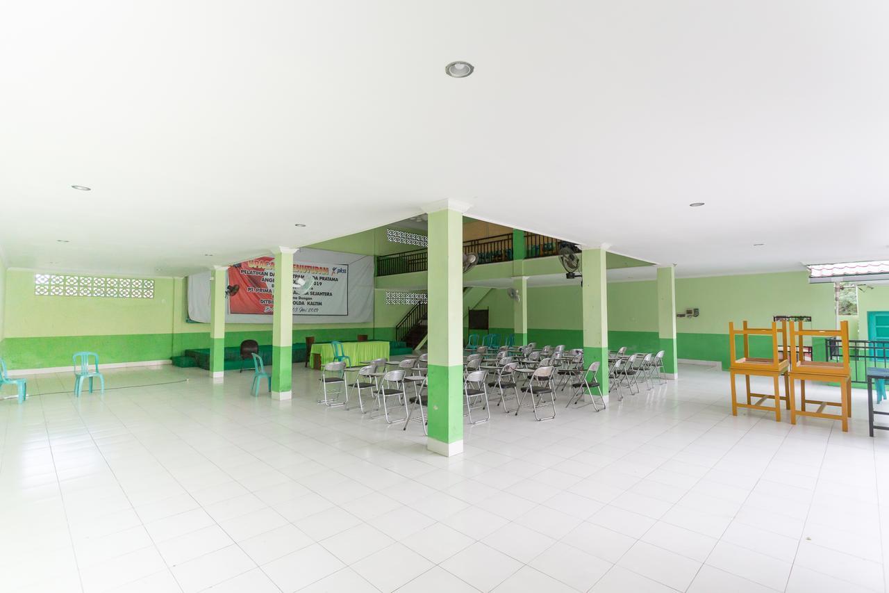 Super Oyo 754 Nur Aziziah Guest House Syariah Balikpapan (Borneo) Exterior foto