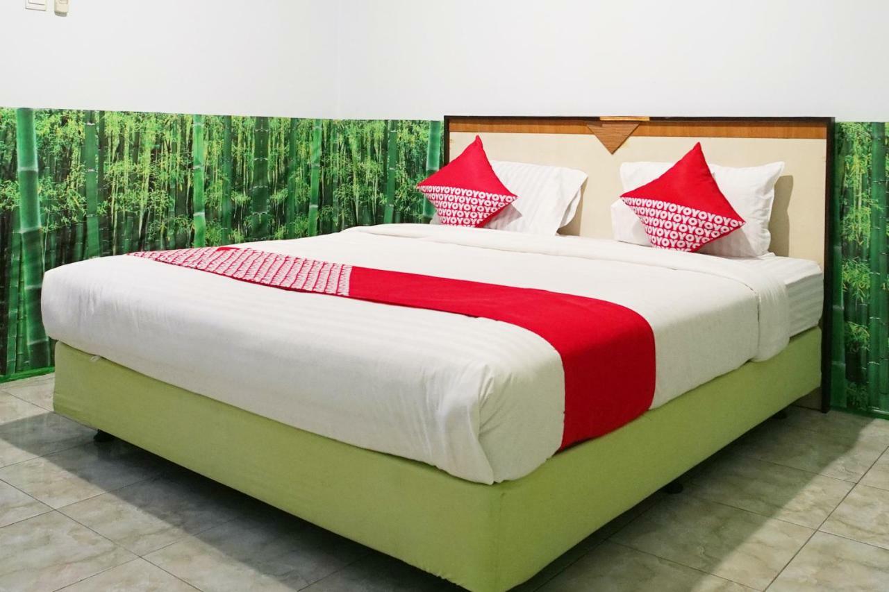 Super Oyo 754 Nur Aziziah Guest House Syariah Balikpapan (Borneo) Exterior foto